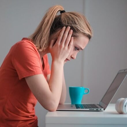 Working: Makna dan Pentingnya Bekerja dalam Kehidupan